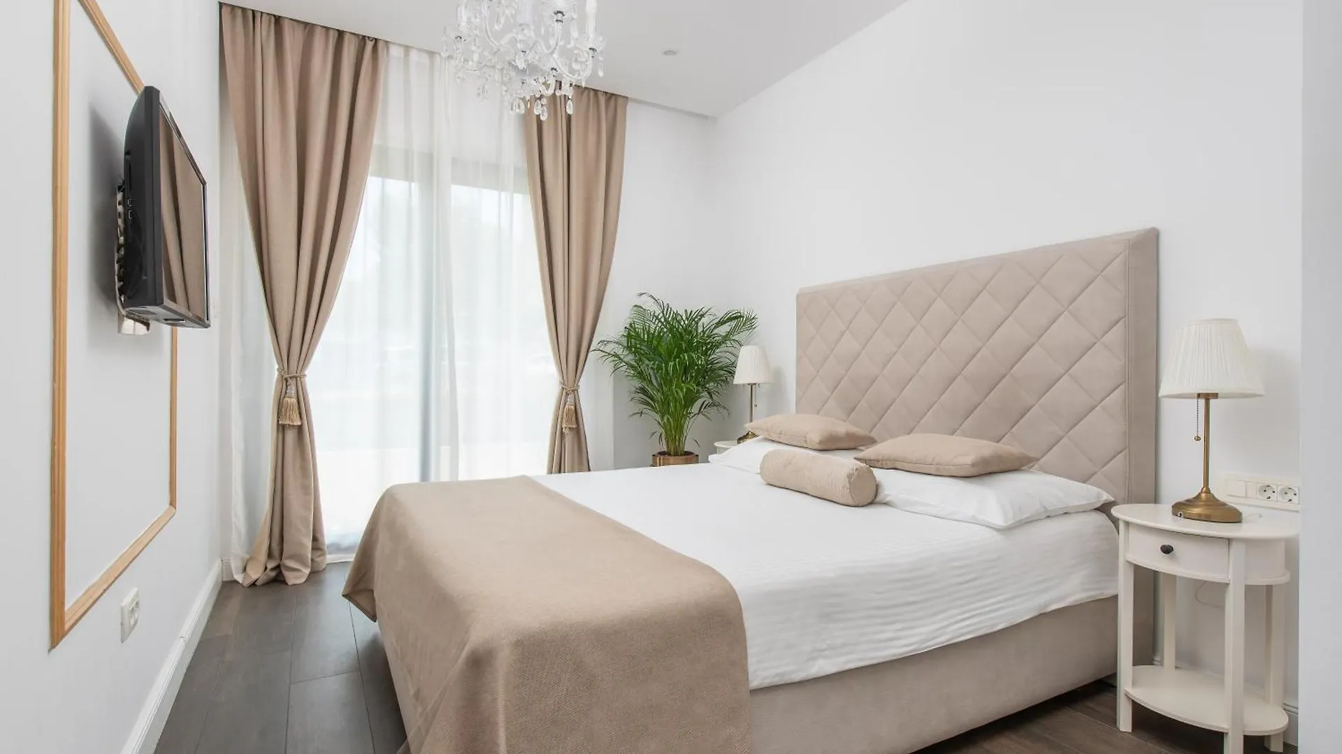 Samstag Parkzone Hotel Split