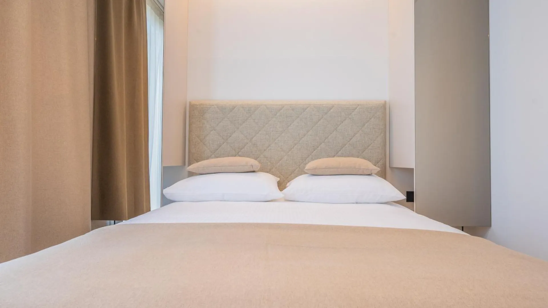 Samstag Parkzone Hotel Split